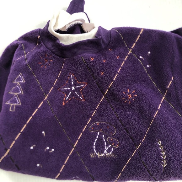 Vtg Double Collar Sweater with Embroidered Design - Picture 9 of 9